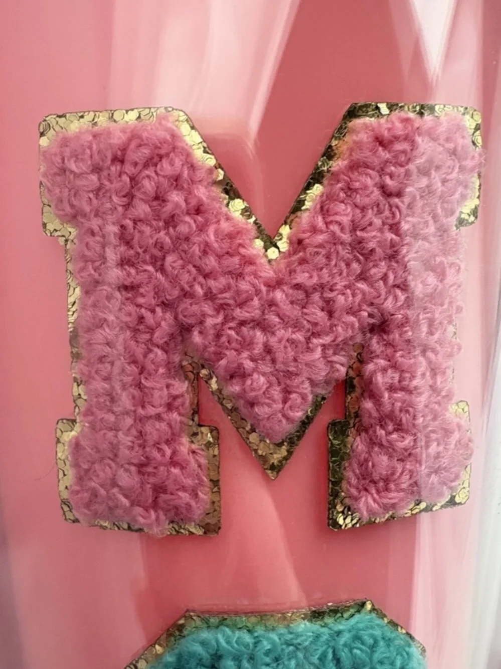 Viral 'MOM' Retro Chenille Patch Decorative Tumbler with Straw